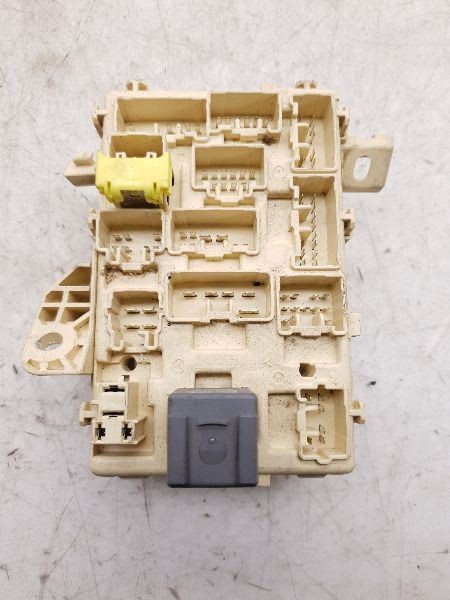 03 TOYOTA TACOMA 2.7L CABIN FUSE BOX 3RZFE