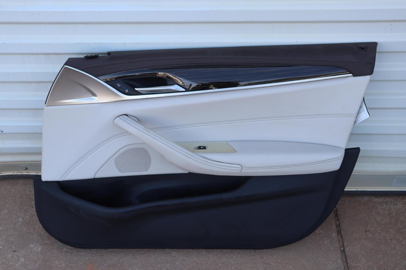 2017-2020 BMW 540I G30 FRONT RIGHT PASSENGER SIDE DOOR PANEL TRIM COVER OEM