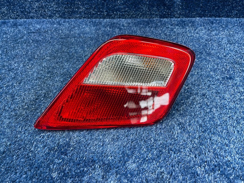 2016-2019 BUICK CASCADAPassenger Side Inner Tail Light Lamp 13483119 OEM