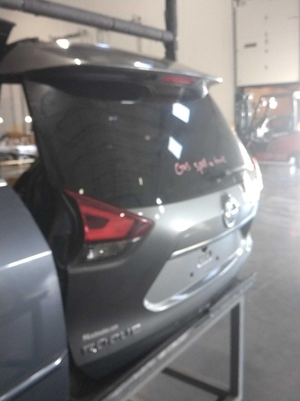 Used Deck Lid fits: 2017 Nissan Rogue manual liftgate w/o privacy tint glass Gra
