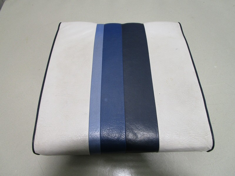 1989 Sylvan 188 Barritz Boat Rear Jump Seat Cushion 19.5" x 19.5"
