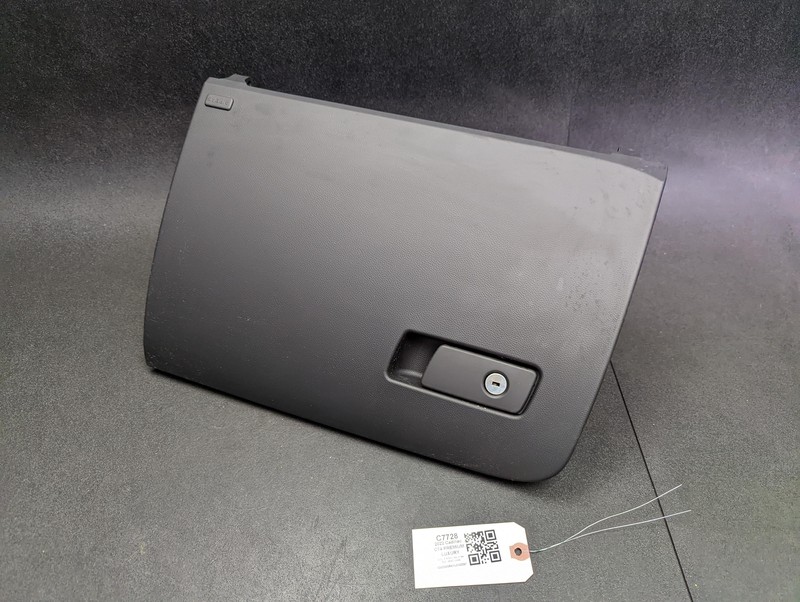 Glove Box Door 2022 Cadillac CT4 84781200 2020 2021
