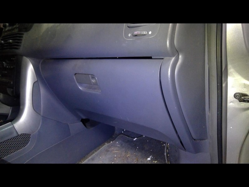 2003-2005 PILOT Glove Box 1571274