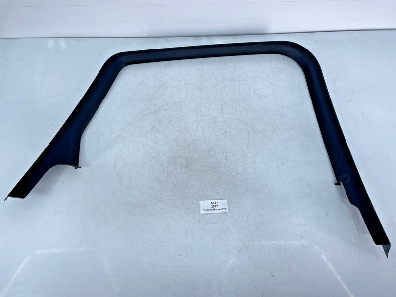 ✅ 15-18 OEM Porsche Macan GTS 95B Rear Left Side Door Window Frame Trim Cover