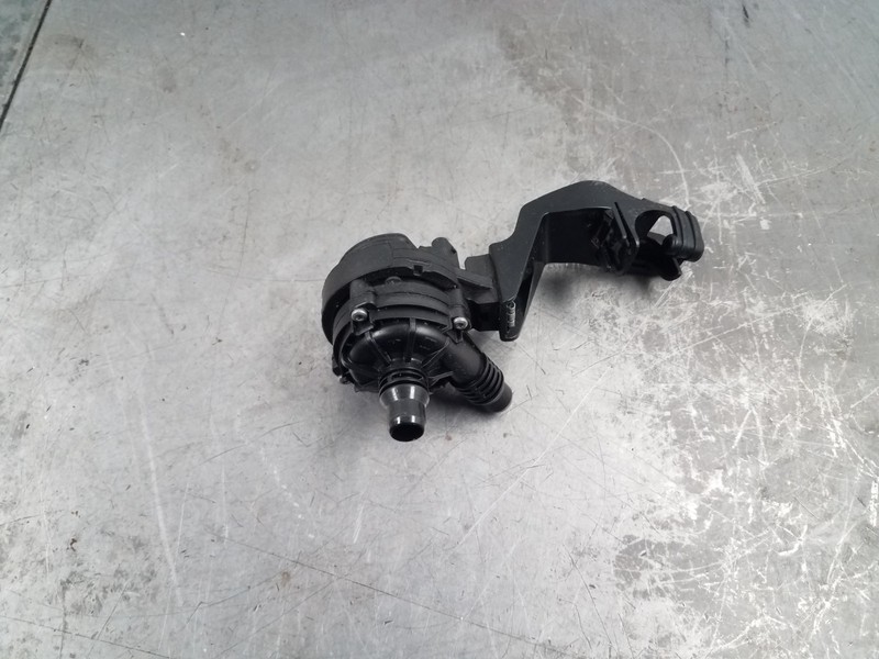 2019 BMW M5 Comp F90 Auxiliary Water Pump #8437 V9