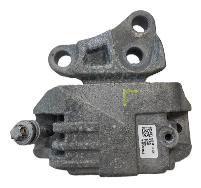 2017-2021 Jeep Compass 2.4L Left Driver Side Transmission Mount Bracket LH OEM