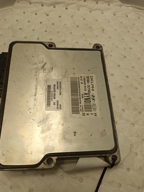 2015 KIA Sedona Engine Control Module ECM 3.3L OEM 391103CYN0 Grey 261K Miles