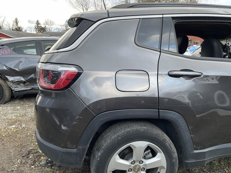 2017-2021 JEEP COMPASS RIGHT QUARTER PANEL GRAY PC:PAU 2.4L AWD 30K 52134