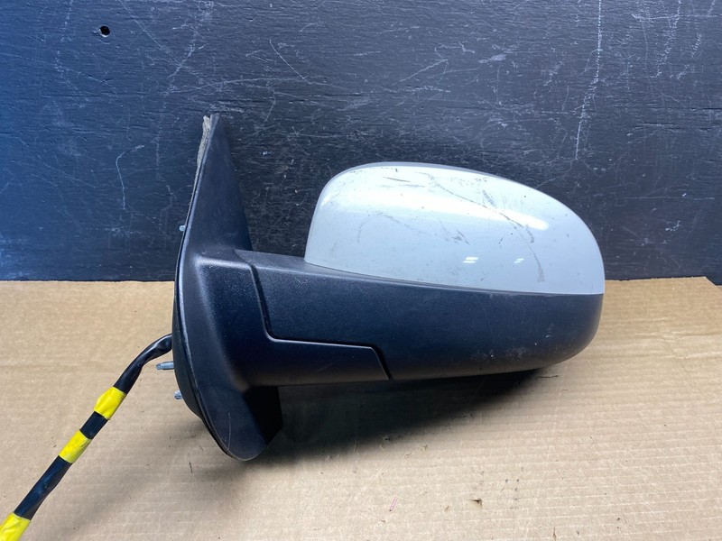 2007-2009 Chevrolet Tahoe Silverado Suburban Left Turn Signal Mirror AD9732DG