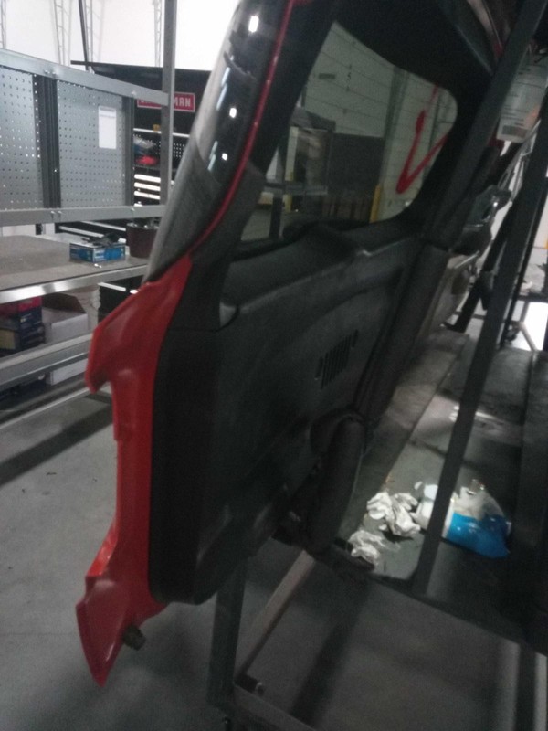 Used Deck Lid fits: 2017 Jeep Renegade wiper spoiler w/o camera privacy tint gla