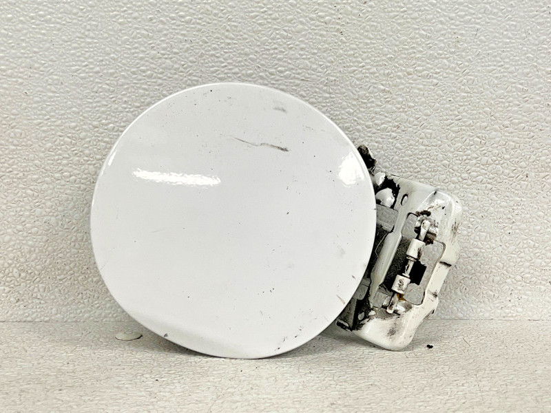⭐2013-2016 ACURA ILX FUEL DOOR LID GAS TANK FILLER DOOR LID WHITE OEM LOT2655