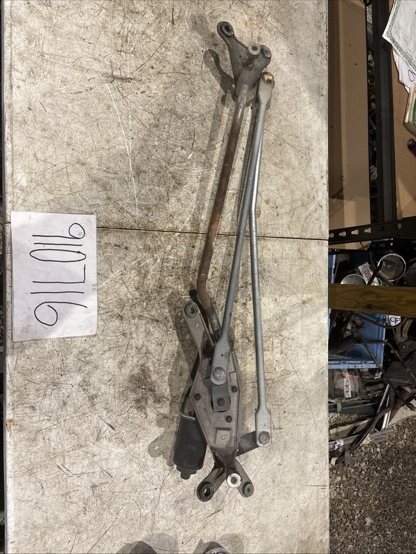99-04 Ford F250 F350 Excursion Windshield Wiper Motor Transmission Linkage