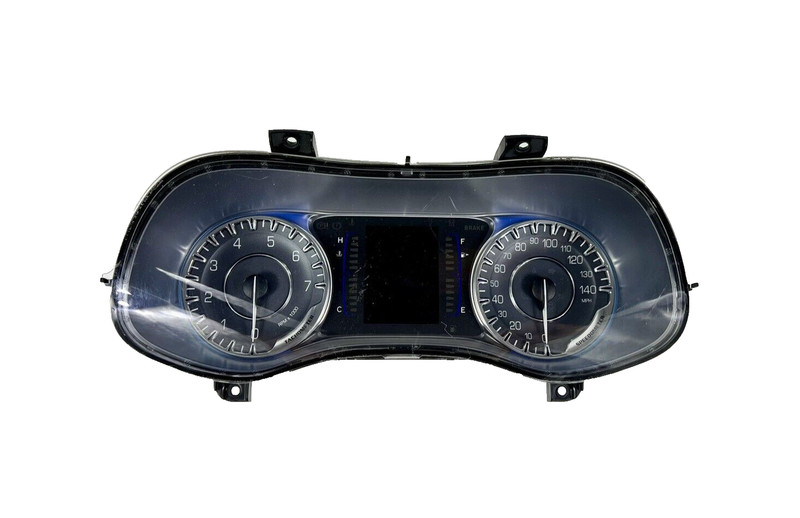 2015 Chrysler 200 Speedometer Instrument Gauge Cluster 158,302 Miles OEM