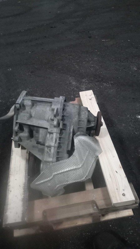 2010 Ford Explorer Transfer Case Assembly OEM 4WD 144K Miles Grey