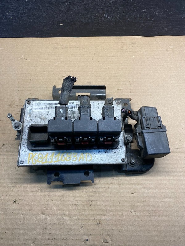 2012 Jeep Grand Cherokee 3.6L Engine Computer ECU ECM P68111683AD AE0102 DG