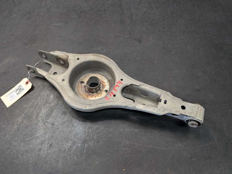 Rear Left Spring Lower Control Arm 2021 Chevrolet Malibu 84309090 2016 - 2024