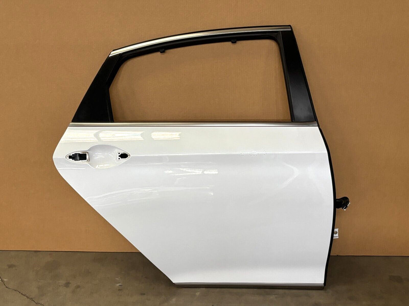 15 16 17 Hyundai Genesis G80 Rear Right Pass Side Exterior Door Shell 1538 OEM