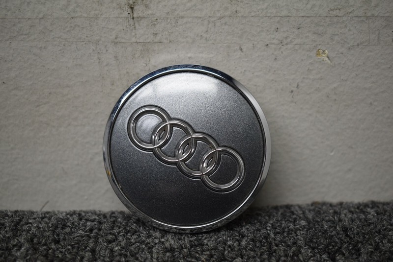 2019 AUDI A3 A4 CENTER CAP FACTORY OEM