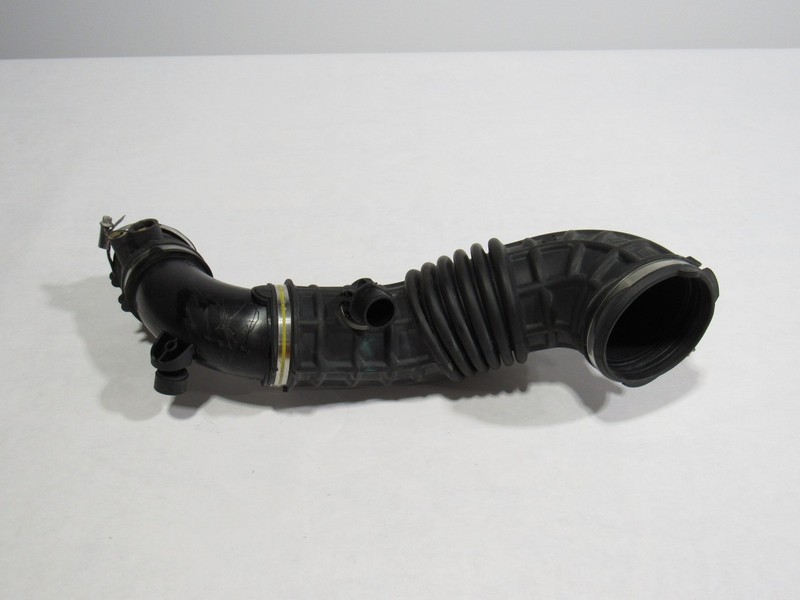 18-21 Aston Martin Vantage 2020 Right Air Cleaner Intake Duct Pipe Hose Line ;:Y