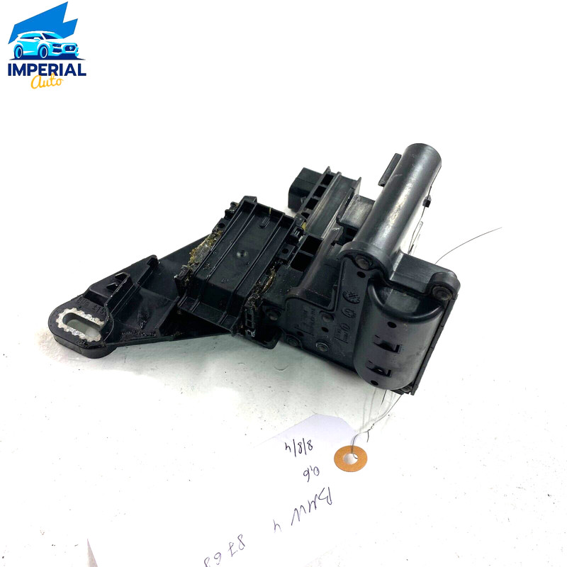 2011-2019 BMW 2 3 4 F22 F23 F30 F31 F32 EXTERNAL IGNITION BASE DISTRIBUTOR OEM
