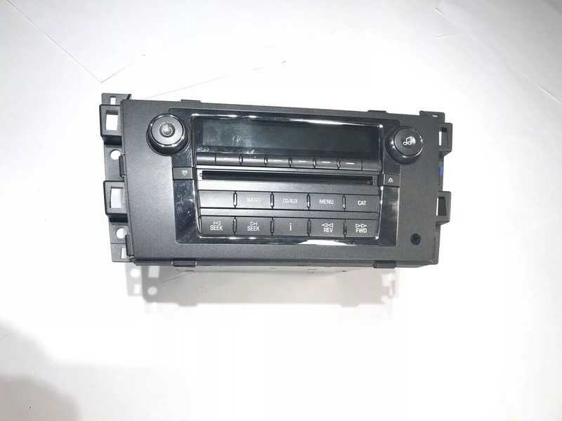 2007-2008-2009 Cadillac DTS SRX Radio AM FM 6 Disc CD Aux Input 25818944 OEM
