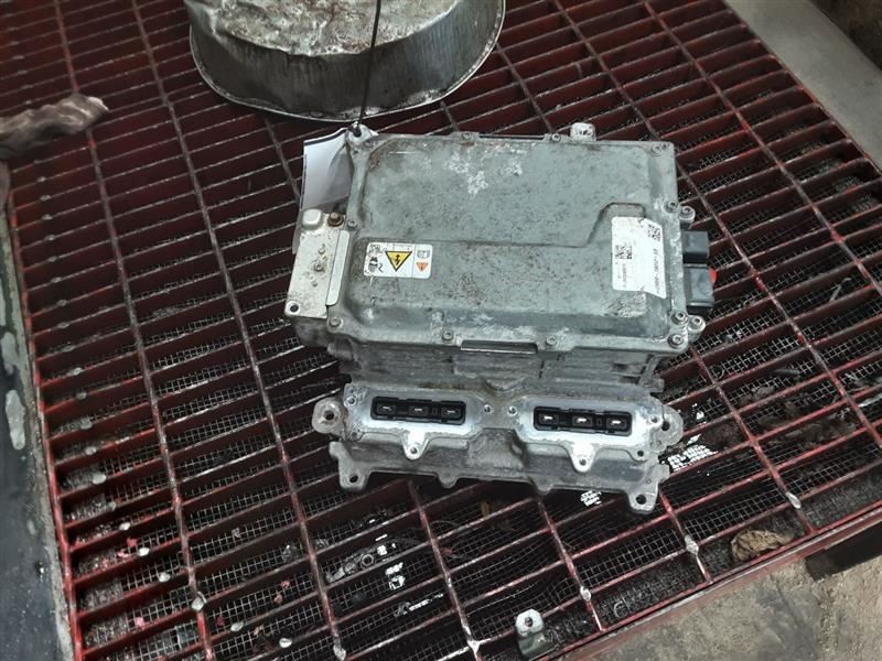 Conv/Invert/Charger Inverter 300 Volt AC To Dc Fits 13-18 C-MAX 2698367