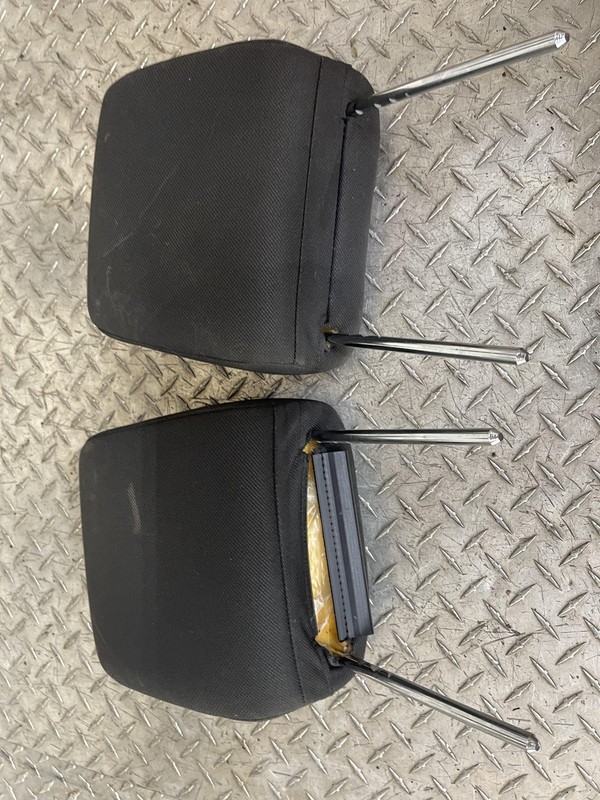 2005-2009 Ford Mustang Front Headrests Tested Oem