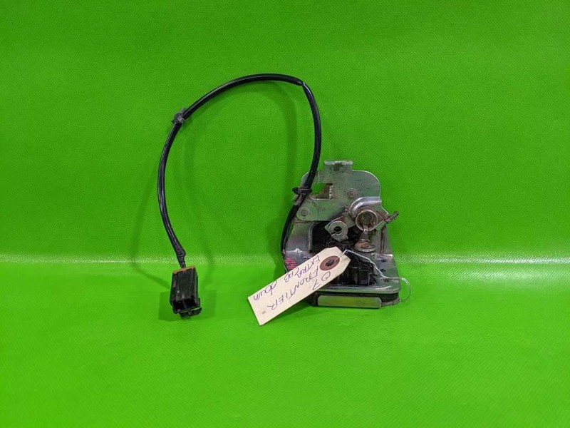 05-08 FRONTIER KING CAB PASSENGER RIGHT REAR BOTTOM DOOR LOCK LATCH OEM 4241-13