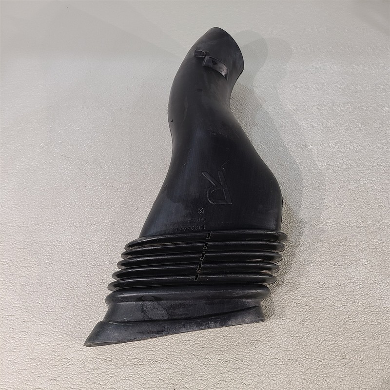 97-04 Corvette C5 Passenger Front Brake Air Cooling Duct 10295977 Rh Oem Aa7496