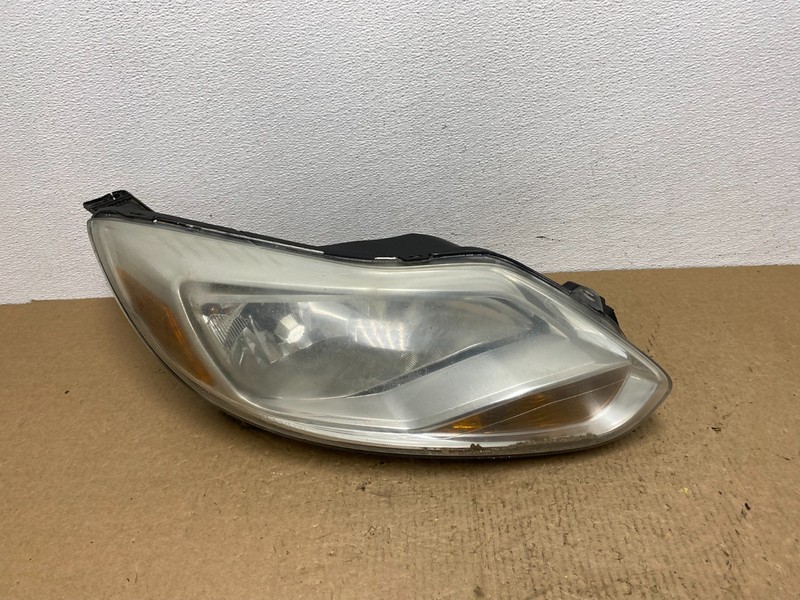 2012 2013 2014 Ford Focus Right Passenger Rh Side Headlight Oem AC1602 DW
