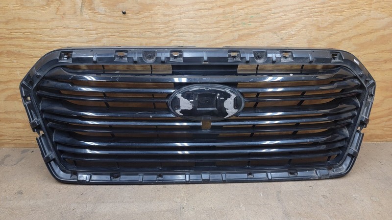 2019 2020 2021 2022 Subaru Ascent Front Bumper Upper Grille OEM 91121XC01A