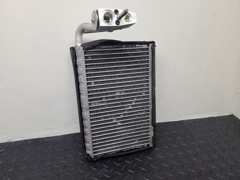 08-20 Dodge Caravan Front A/C Evaporator Only OEM 68029726AC