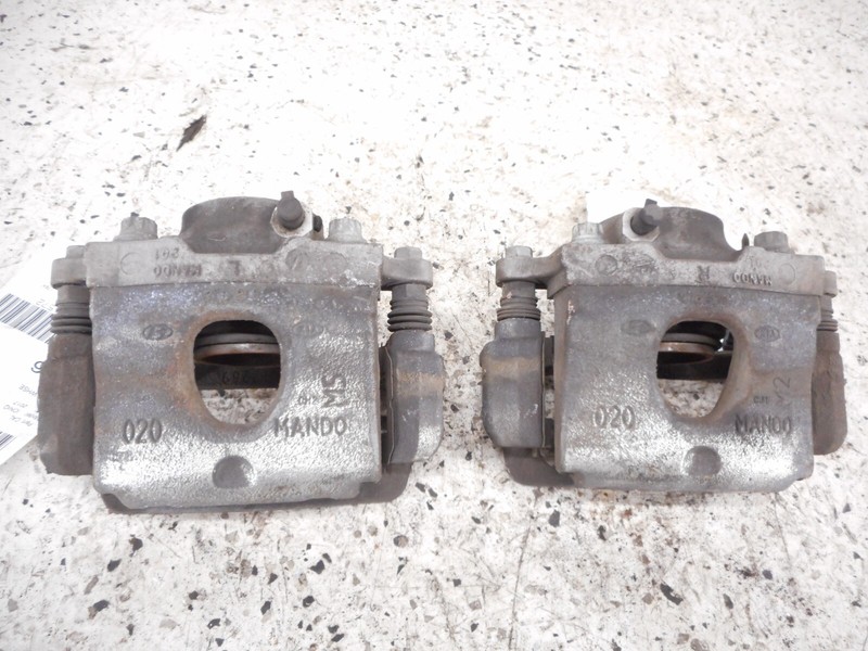 2017-2020 Hyundai Ioniq Front Brake Caliper Pair Driver Passenger OEM Niro