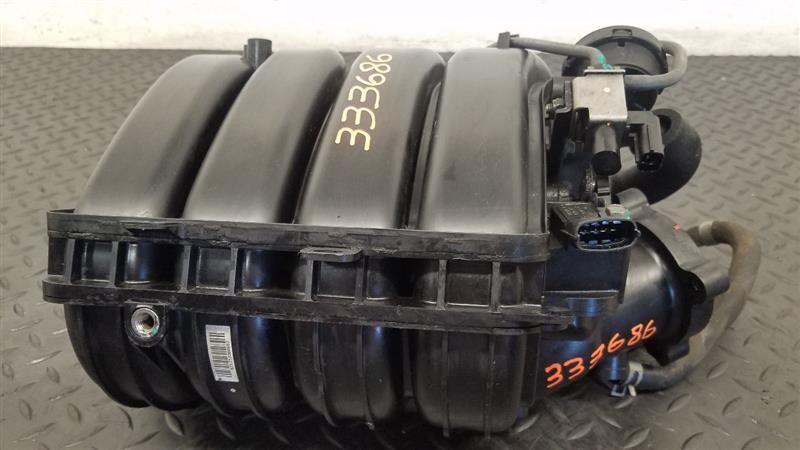 16-18 Hyundai Tucson 2.0L Air Intake Manifold OEM 28310-2E701