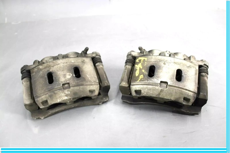 11-17 Infiniti QX56 QX80 Front Left & Right Side Brake Calipers Set Of 2 OEM