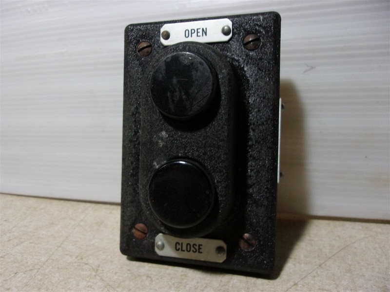 Mackworth 579 Rees Open-Close Switch *FREE SHIPPING*
