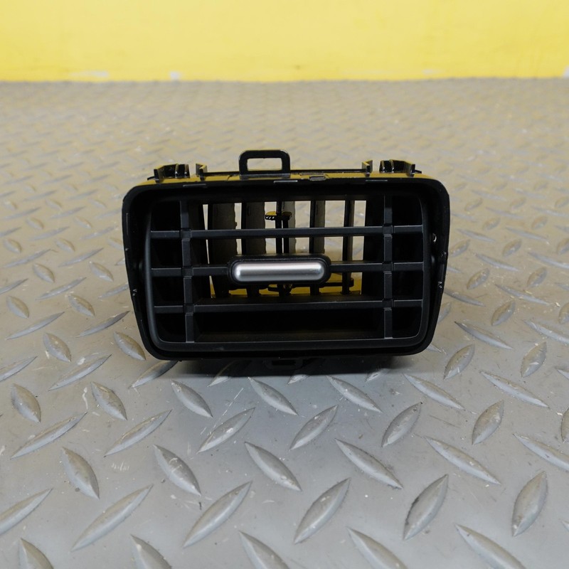 2024-2025 HYUNDAI SANTA FE TRUNK LEFT SIDE QUARTER PANEL AIR VENT GRILLE OEM