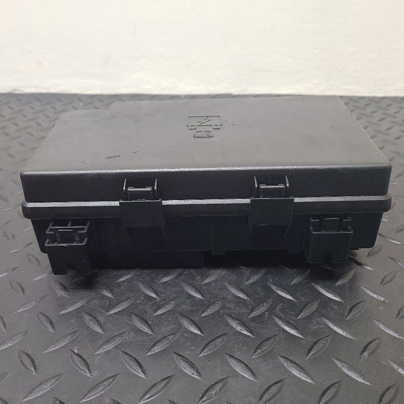 2015 Dodge Ram 1500 3.0L Diesel Power Distribution Center OEM 68243263AC