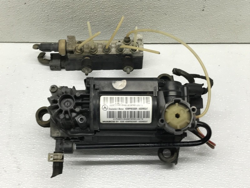 00-11 Mercedes W220 S500 Airmatic Suspension Valve Block Compressor Pump