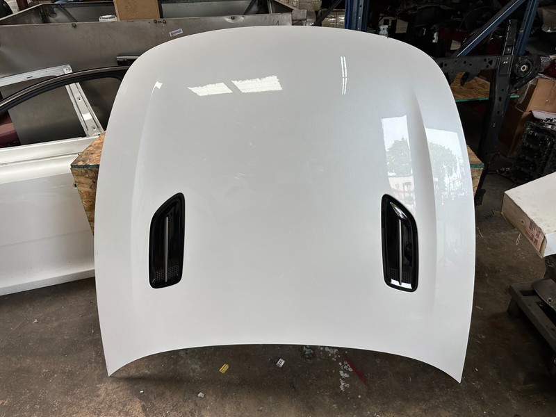 18-23 KIA STINGER - BONNET PANEL HOOD Snow White Pearl SWP OEM