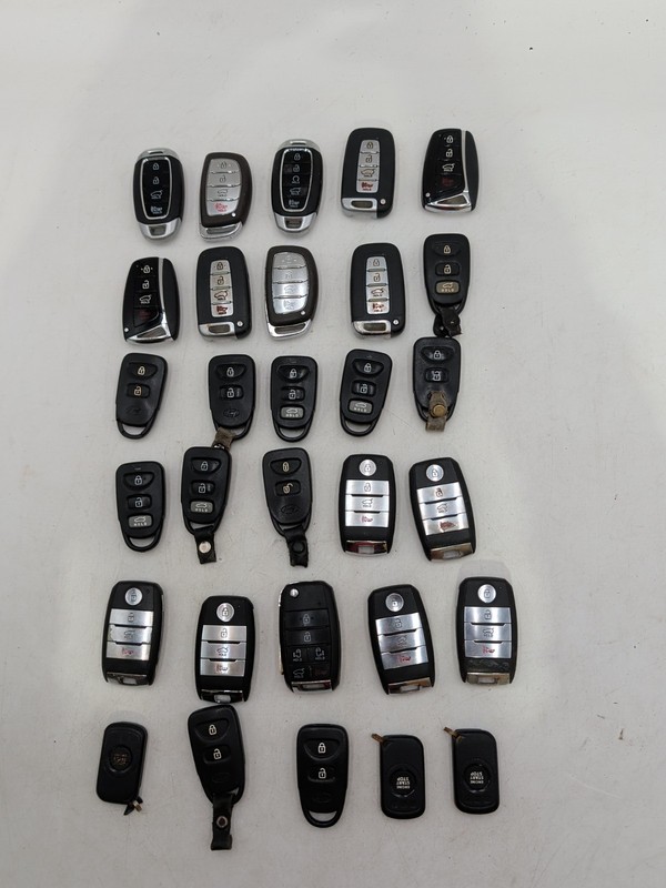 Lot of 30 Hyundai & Kia Smart Key Fob Remotes Remote Keyless