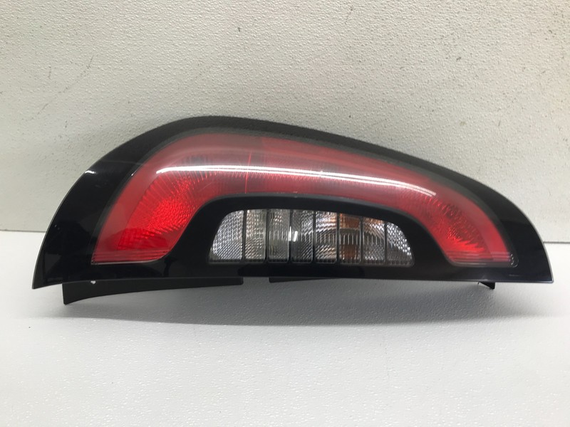 14-19 Kia Soul OEM Left LH Driver Tail Light Taillight Lamp Assembly OEM