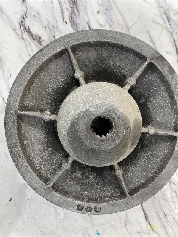 1981 - 1984 Yamaha SS440 Vintage Snowmobile Driven Clutch secondary clutch