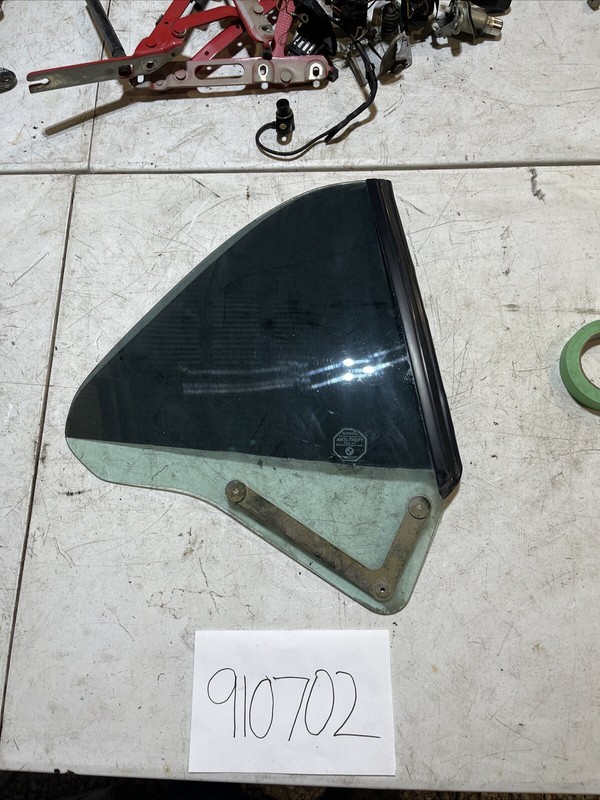 94-99 BMW E36 3-SERIES CONVERTIBLE REAR RIGHT QUARTER GLASS WINDOW OEM
