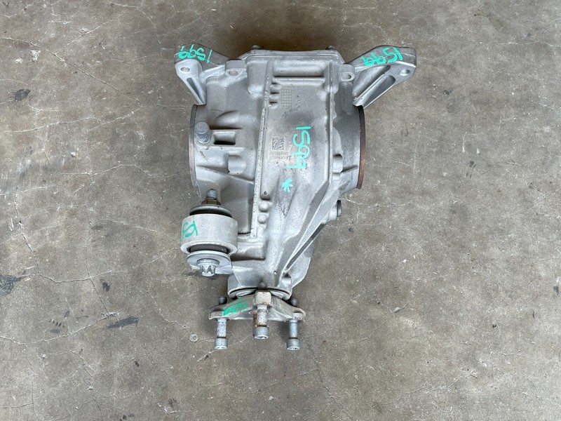 15 16 17 18 Mercedes C300 Rear Diff Differential Axle Carrier RWD 2.0L 1599 OEM