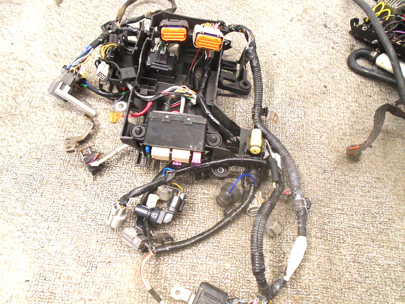OEM ENGINE WIRE HARNESS 36610-88L00 Suzuki DF60 Hp Outboard Motor 50 60 Hp USED