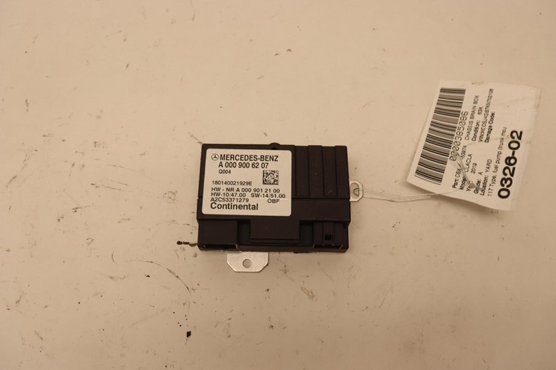 2016-2019 MERCEDES CLA250 C117 FUEL PUMP CONTROL MODULE UNIT OEM