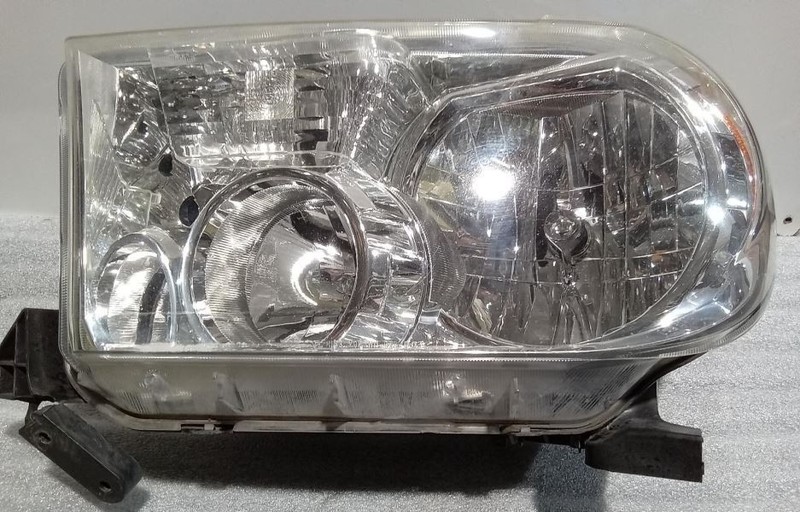 2007-2018 Toyota Tundra Sequoia LH Front Headlamp 50458 811500C051