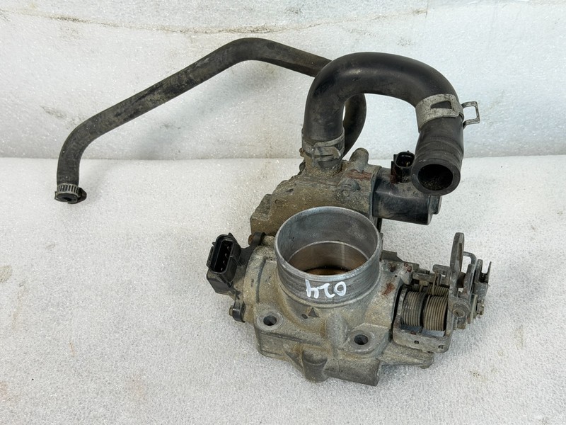 1994 Mazda MX-5 Miata Throttle Body Throttle Valve Assembly OEM BPE813640A
