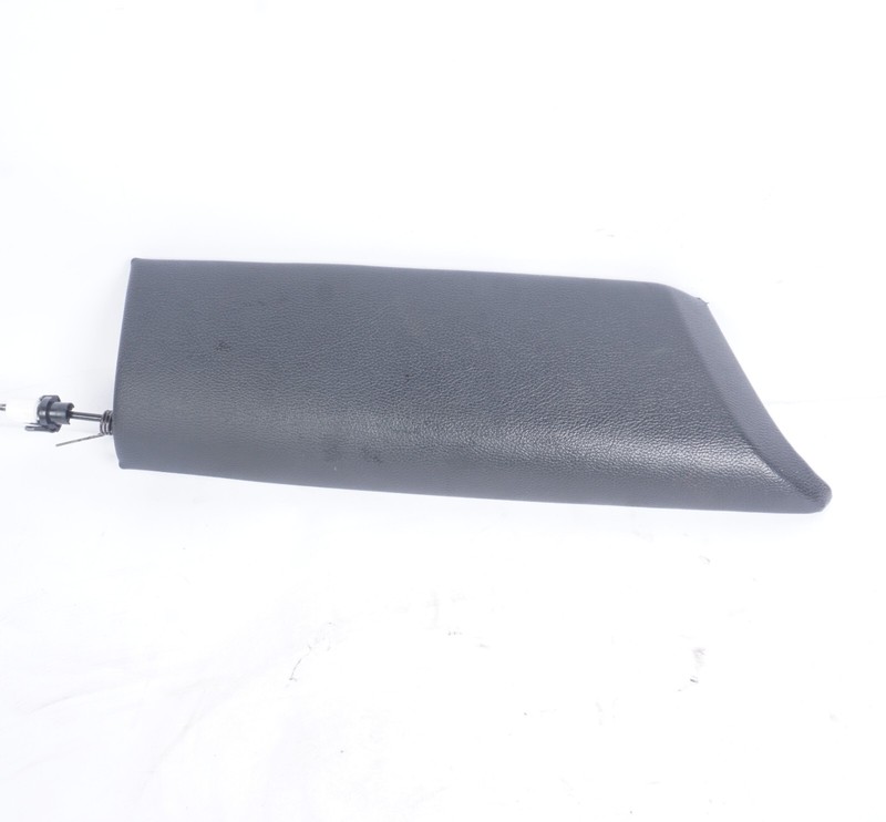 2014-2019 Maserati GhibliCenter Console Armrest Lid Right Side OEM